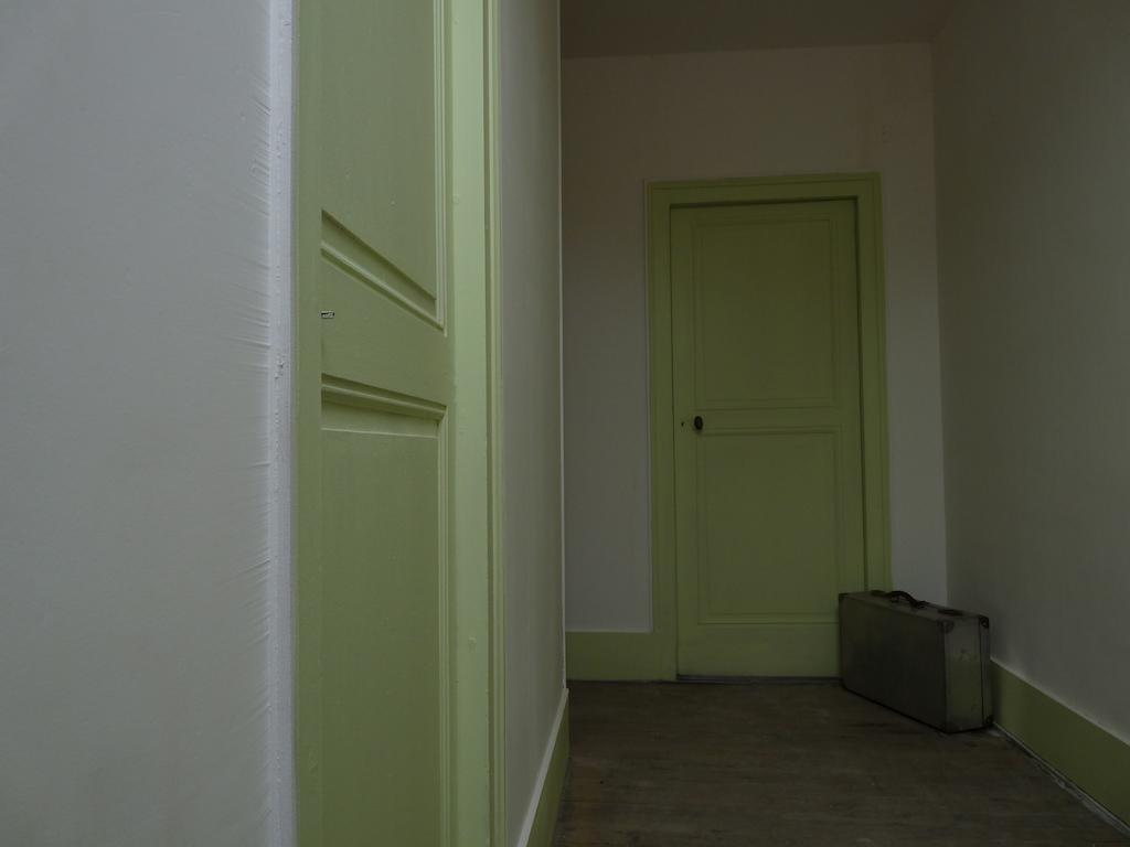 Bed and Breakfast Le Betrot Estissac Habitación foto