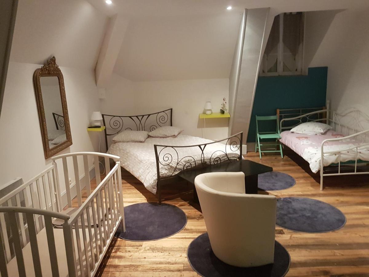 Bed and Breakfast Le Betrot Estissac Exterior foto